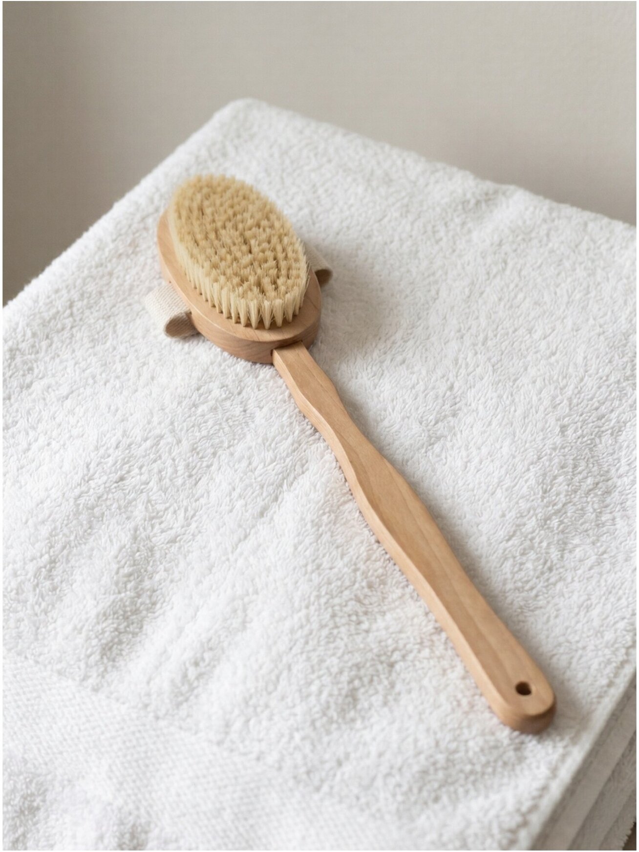 Bathroom Solutions kūno šepetys su ilgu kotu 1 Bathroom Solutions kūno šepetys su ilgu kotu 1