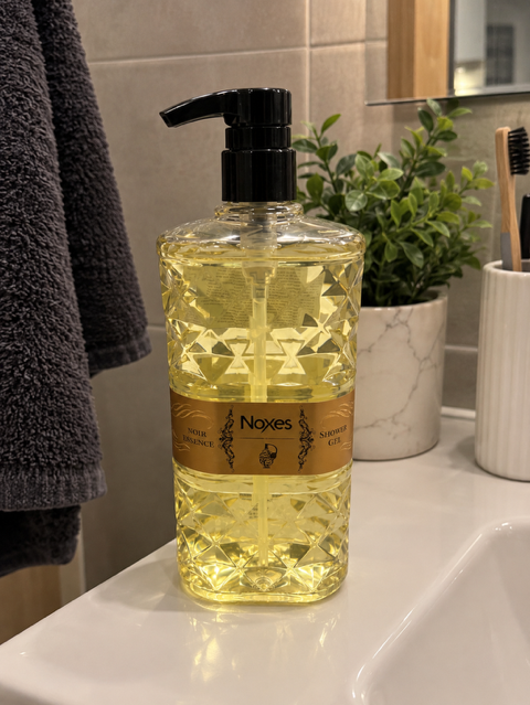 Noxes „Noir Essence“ dušo gelis 1000 ml